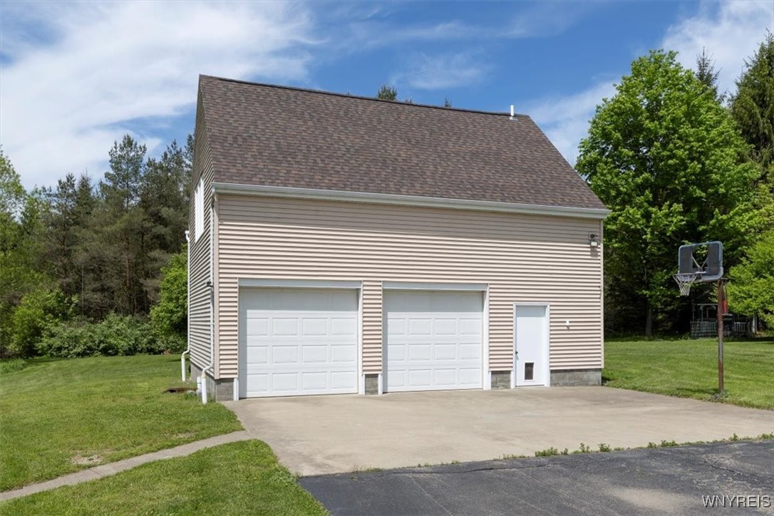 Concord, New York, 14141, United States, 3 Bedrooms Bedrooms, ,3 BathroomsBathrooms,Residential,For Sale,1823281