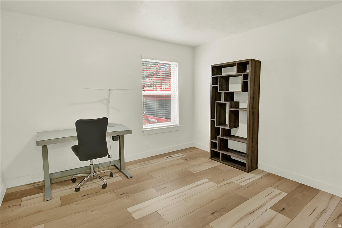 Sandy, Utah, 84094, United States, 4 Bedrooms Bedrooms, ,1 BathroomBathrooms,Residential,For Sale,2001958