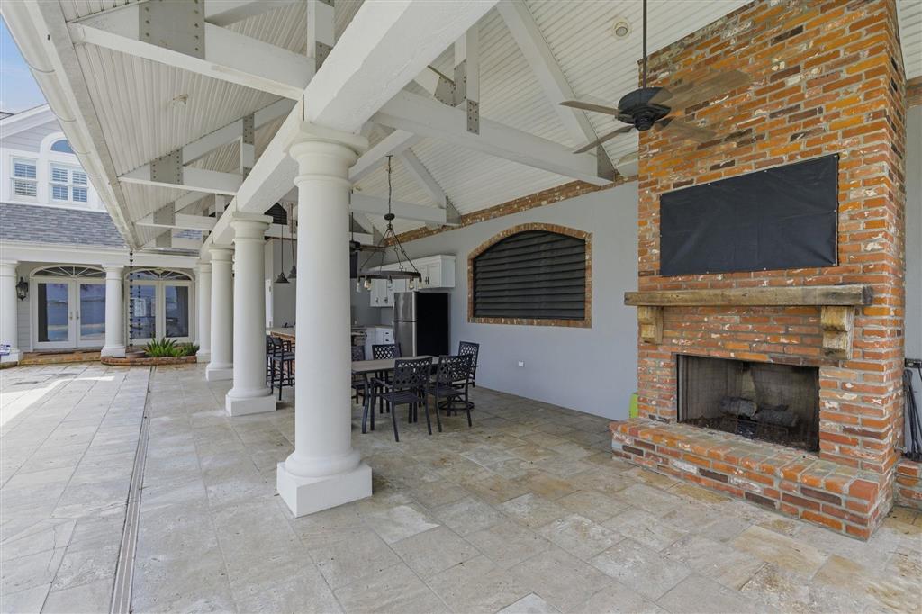 Lake Charles, Louisiana, 70605, United States, 4 Bedrooms Bedrooms, ,4 BathroomsBathrooms,Residential,For Sale,2033093