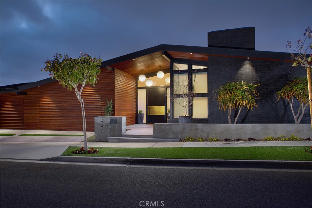 Corona del Mar, California, 92625, United States, 4 Bedrooms Bedrooms, ,5 BathroomsBathrooms,Residential,For Sale,1819361