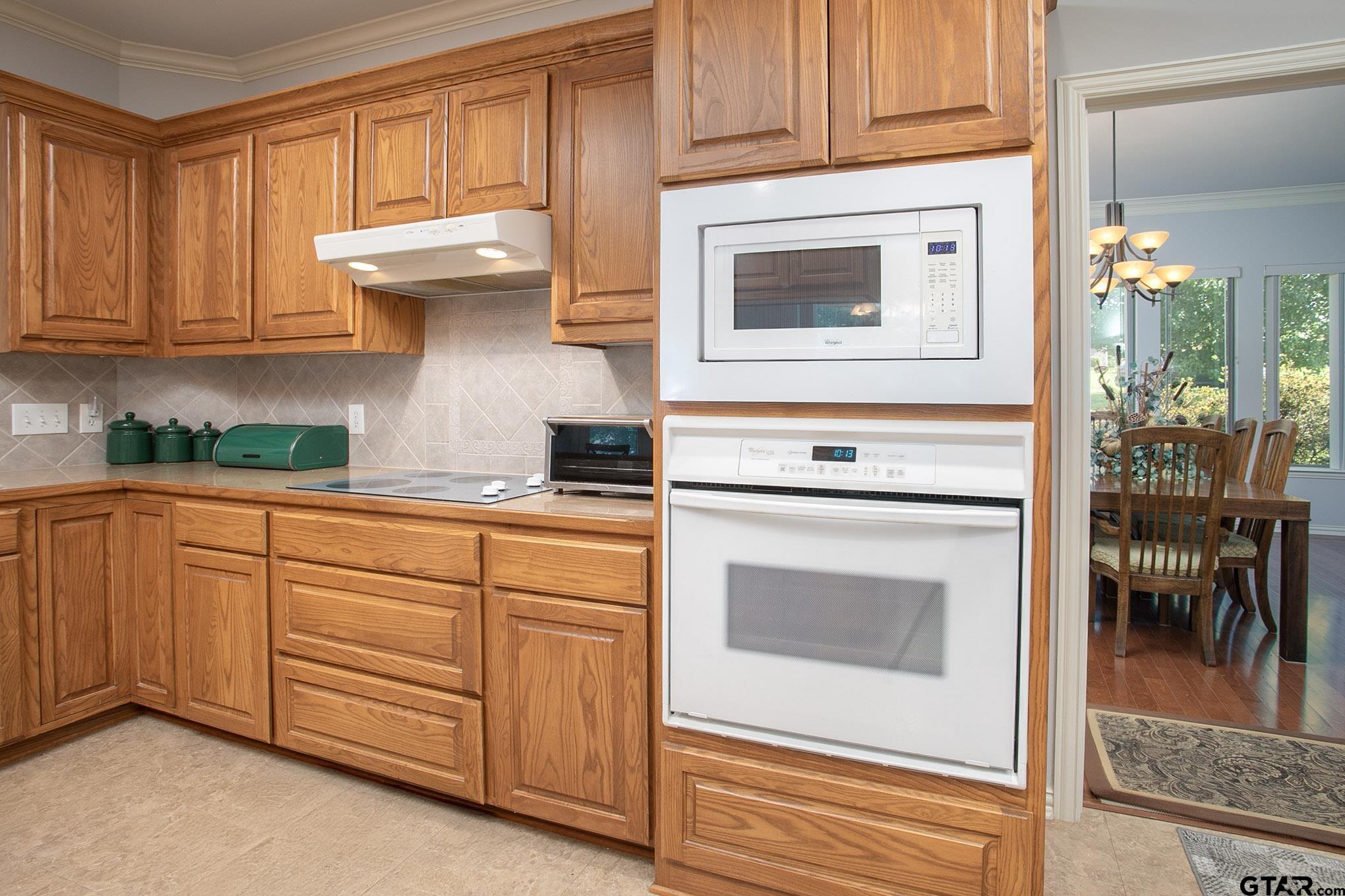 Flint, Texas, 75762, United States, 4 Bedrooms Bedrooms, ,4 BathroomsBathrooms,Residential,For Sale,1817610