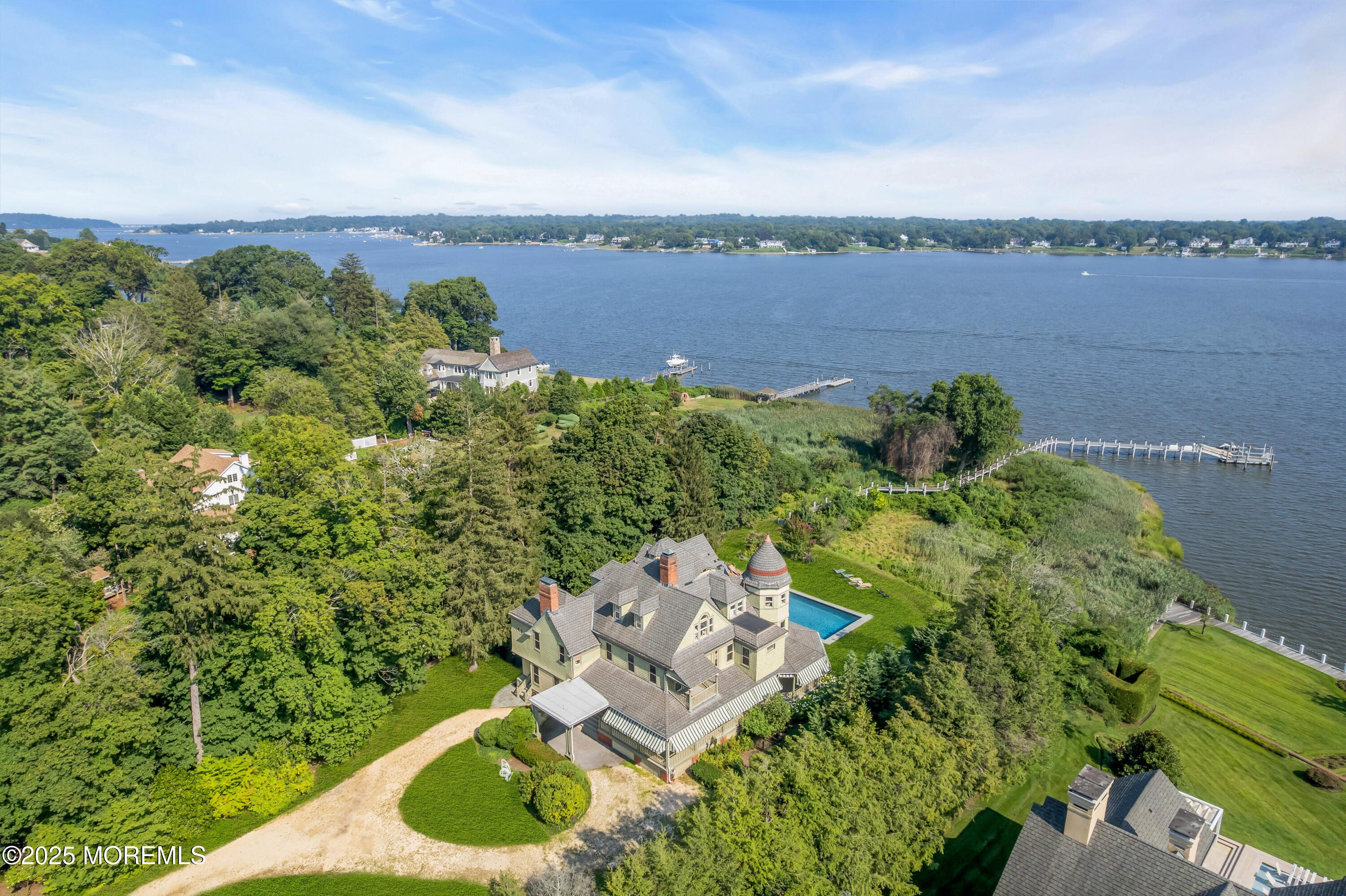 Red Bank, New Jersey, 07701, United States, 9 Bedrooms Bedrooms, ,6 BathroomsBathrooms,Residential,For Sale,1934404