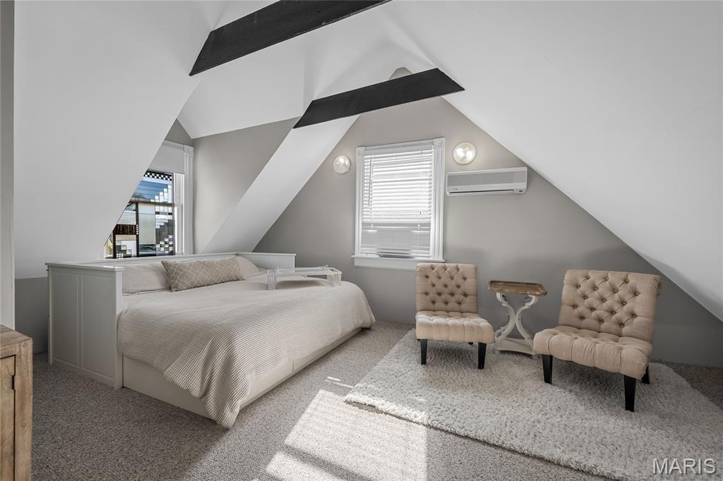 Kirkwood, Missouri, 63122, United States, 4 Bedrooms Bedrooms, ,4 BathroomsBathrooms,Residential,For Sale,1986224