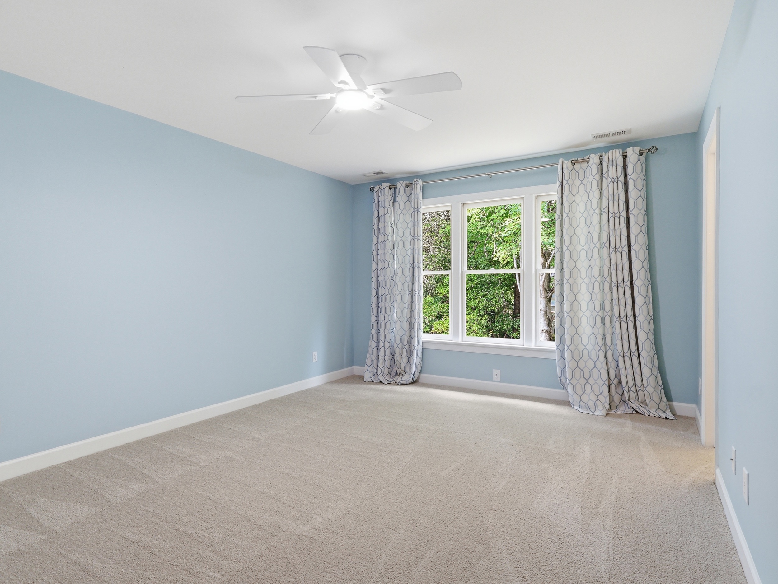 103 Whisper Creek Court, Cary, NC 27513 - 物件實景