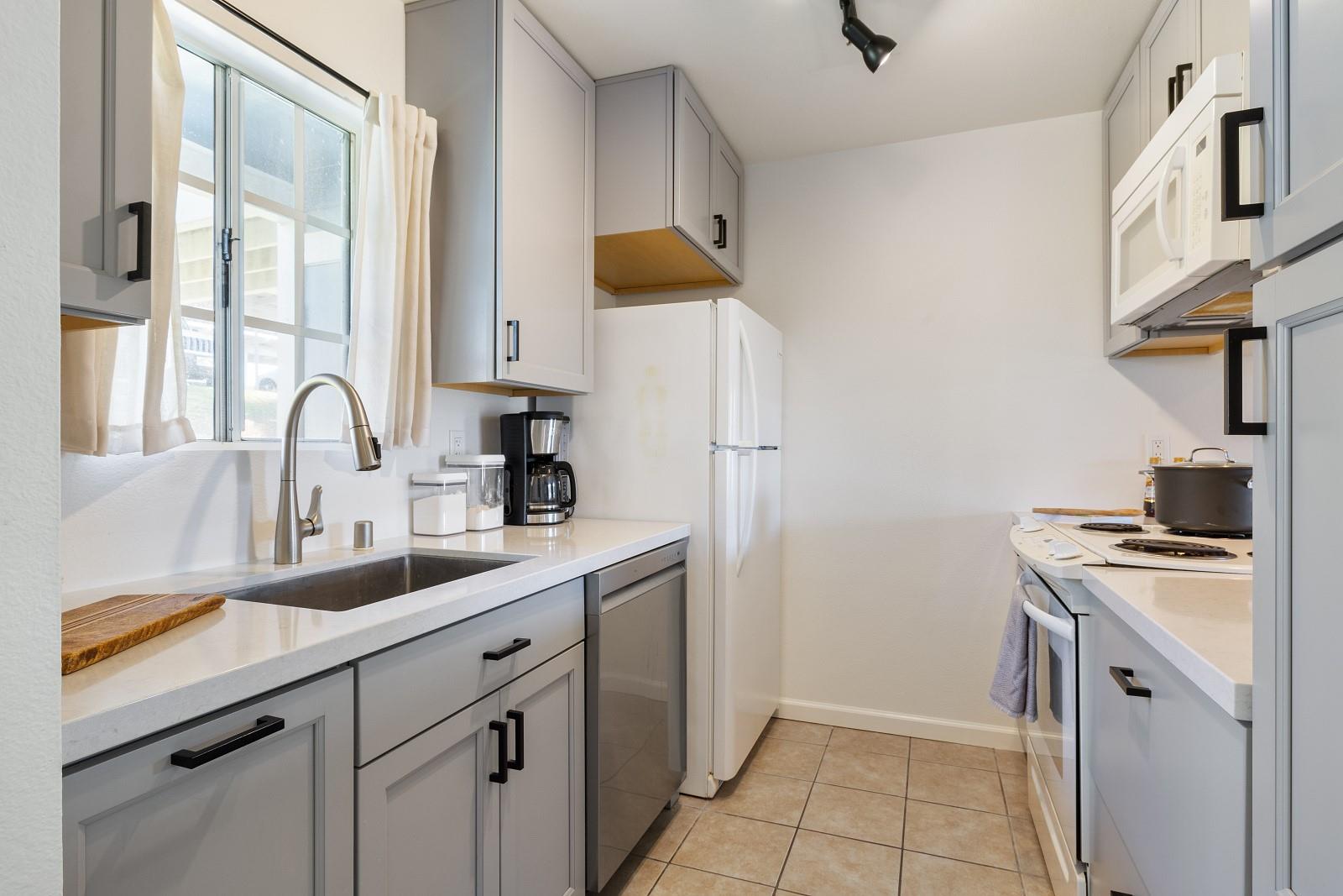Kapolei, Hawaii, 96707, United States, 2 Bedrooms Bedrooms, ,2 BathroomsBathrooms,Residential,For Sale,1944836