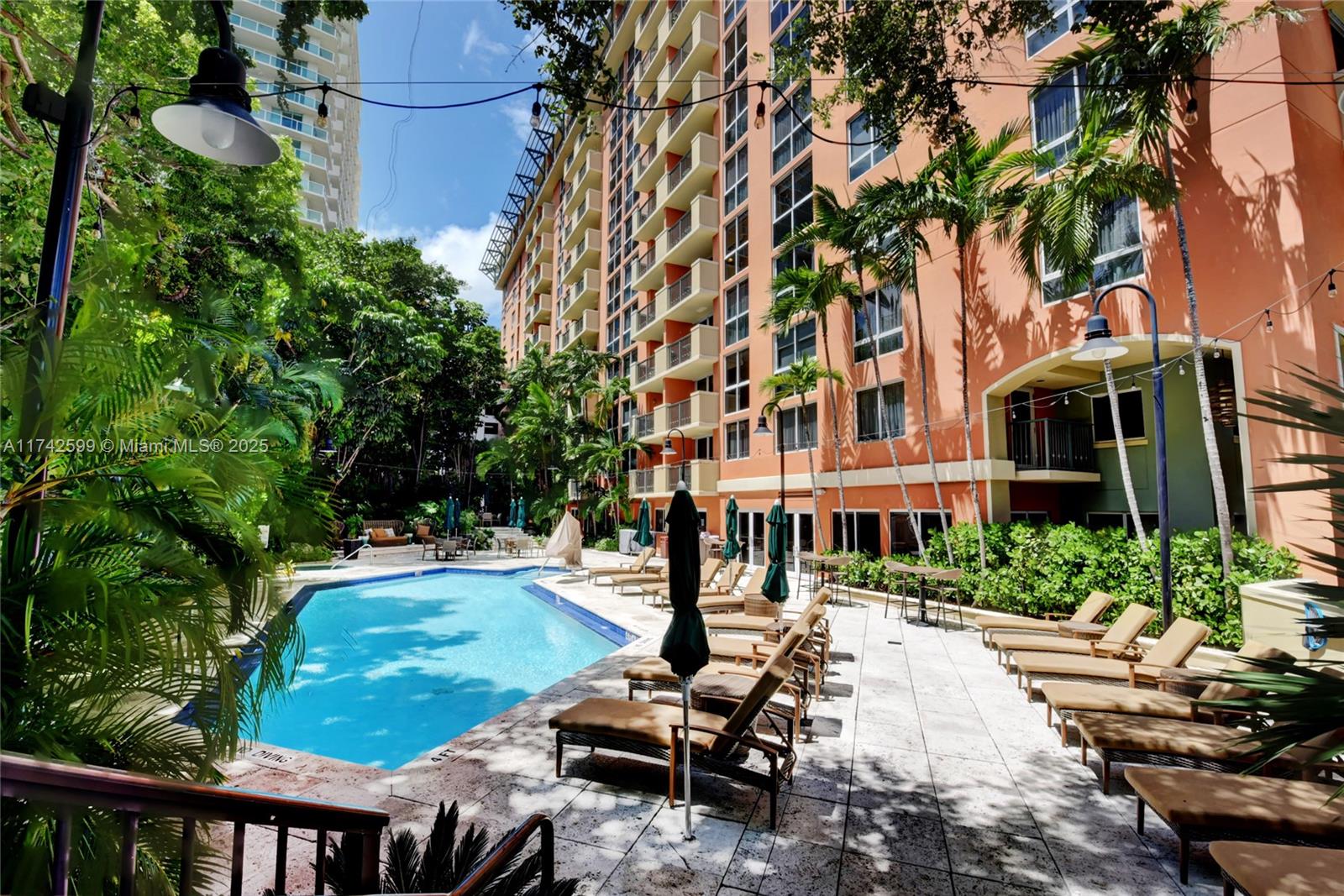 Miami, Florida, 33133, United States, 1 Bedroom Bedrooms, ,1 BathroomBathrooms,Residential,For Sale,1705108