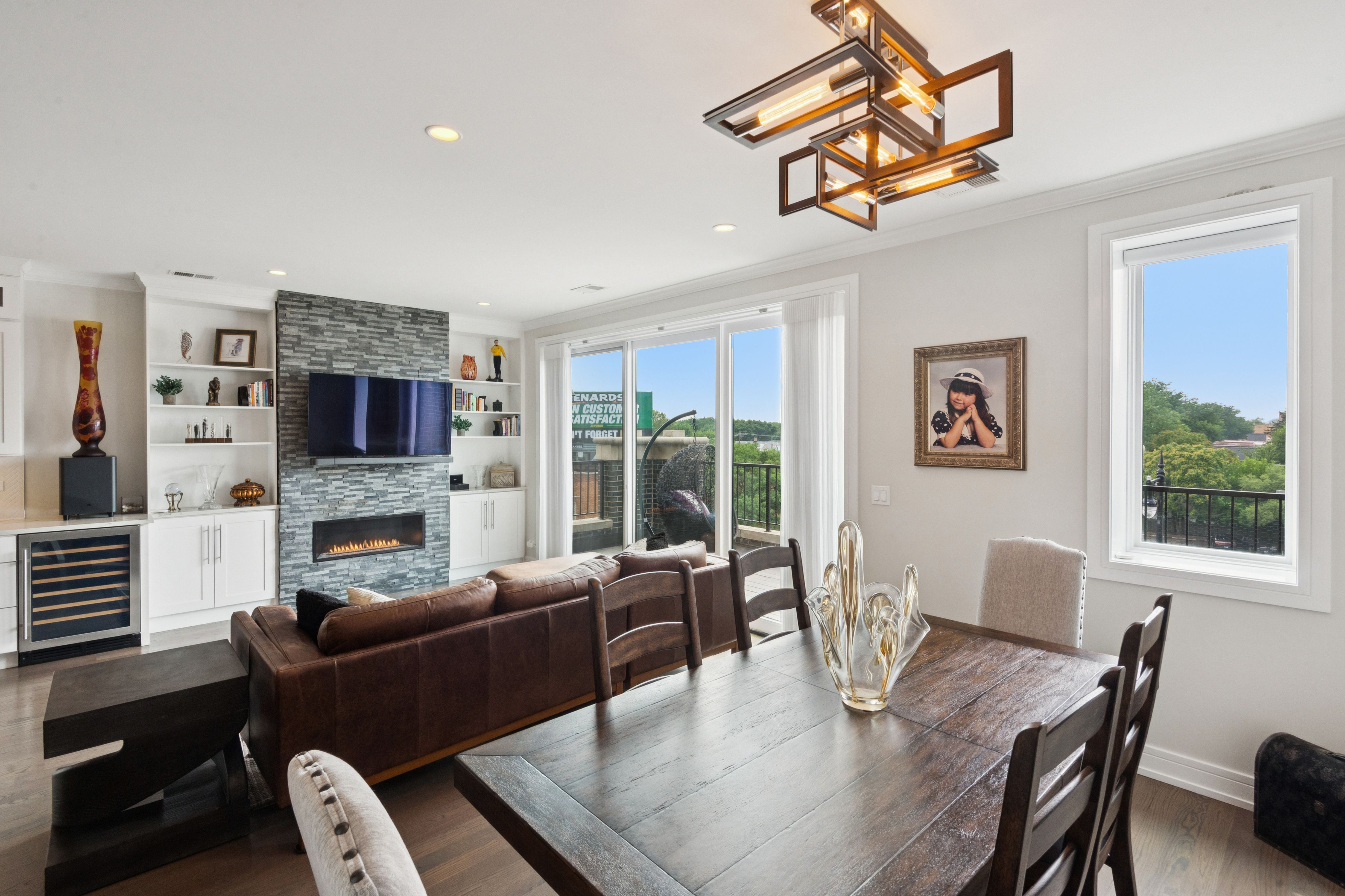  Move-In-Ready Penthouse With Exceptional Indoor-Outdoor Living - 物件實景
