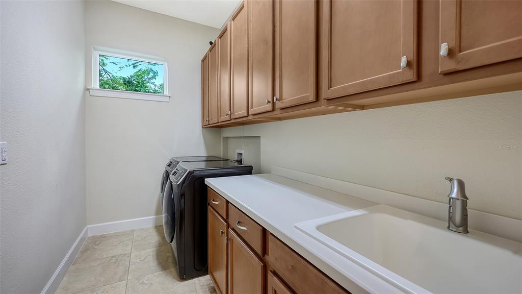 Sarasota, Florida, 34231, United States, 2 Bedrooms Bedrooms, ,3 BathroomsBathrooms,Residential,For Sale,2002128