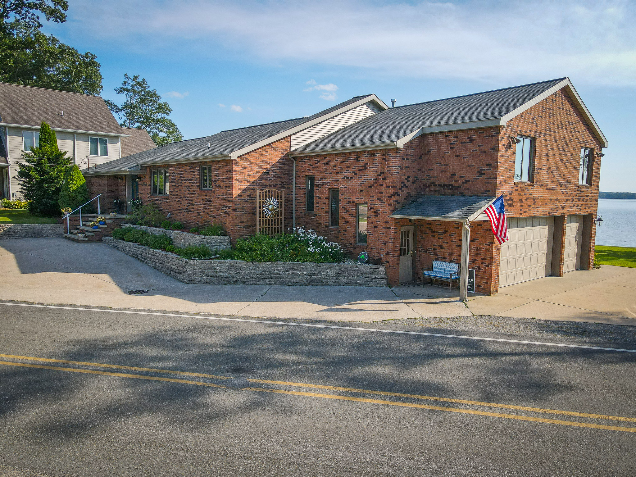 Cadillac, Michigan, 49601, United States, 5 Bedrooms Bedrooms, ,4 BathroomsBathrooms,Residential,For Sale,1905816