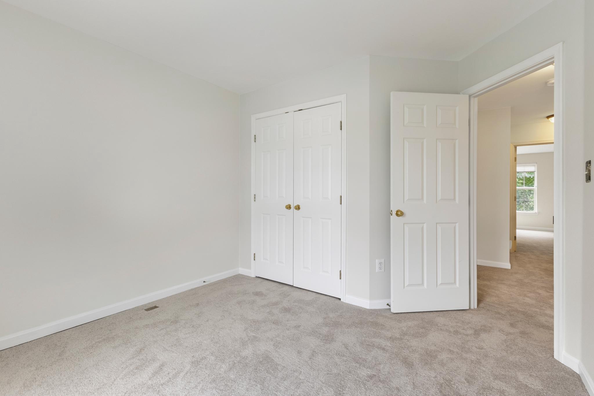  3009 Barden Oaks Court, Oakton, VA 22124 - 物件實景
