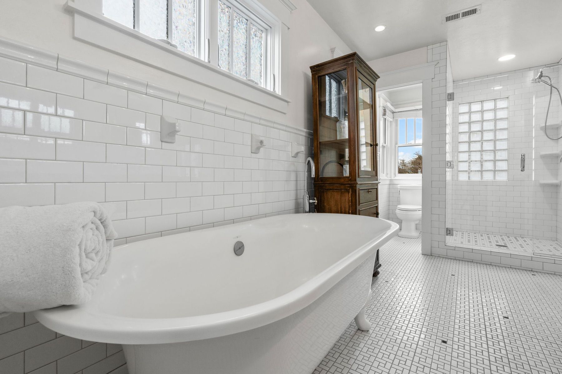  810 S Willson Ave - 物件實景