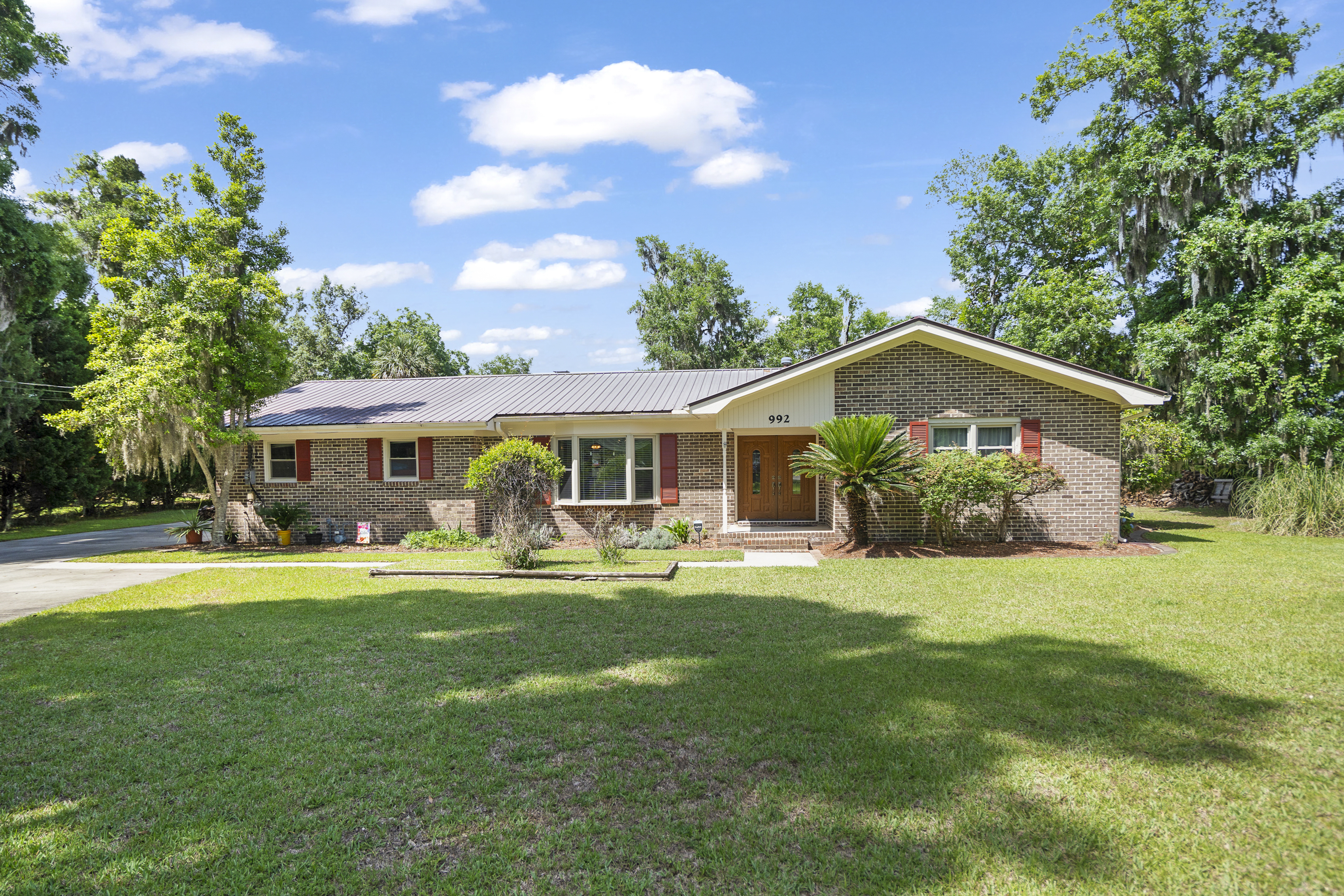 Beaufort, South Carolina, 29906, United States, 3 Bedrooms Bedrooms, ,2 BathroomsBathrooms,Residential,For Sale,1976144