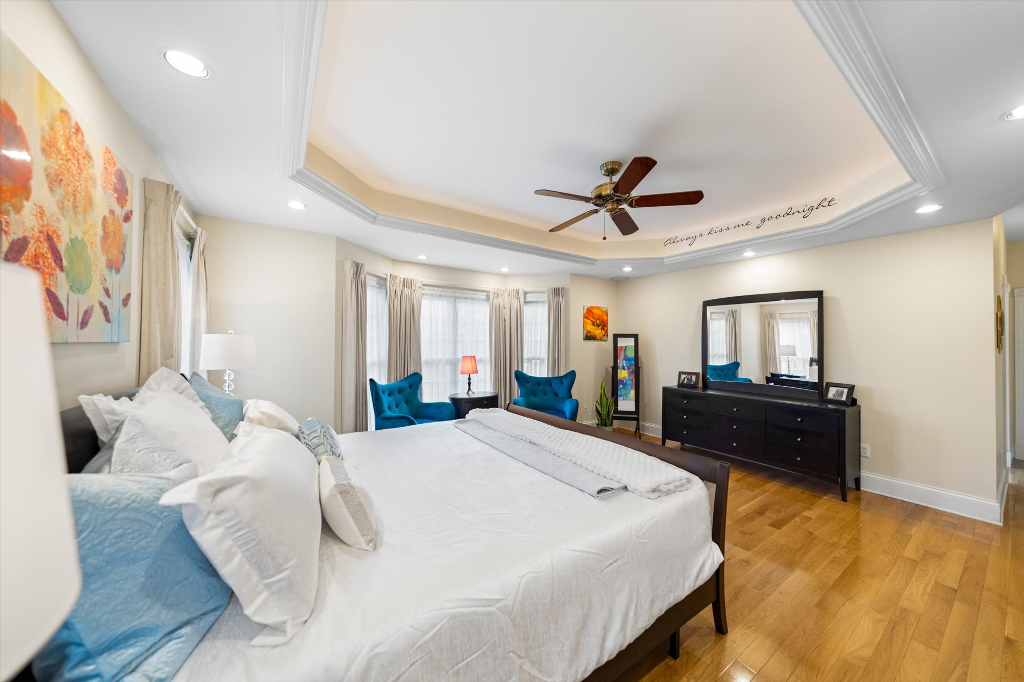 Sevierville, Tennessee, 37876-5201, United States, 3 Bedrooms Bedrooms, ,4 BathroomsBathrooms,Residential,For Sale,1810595