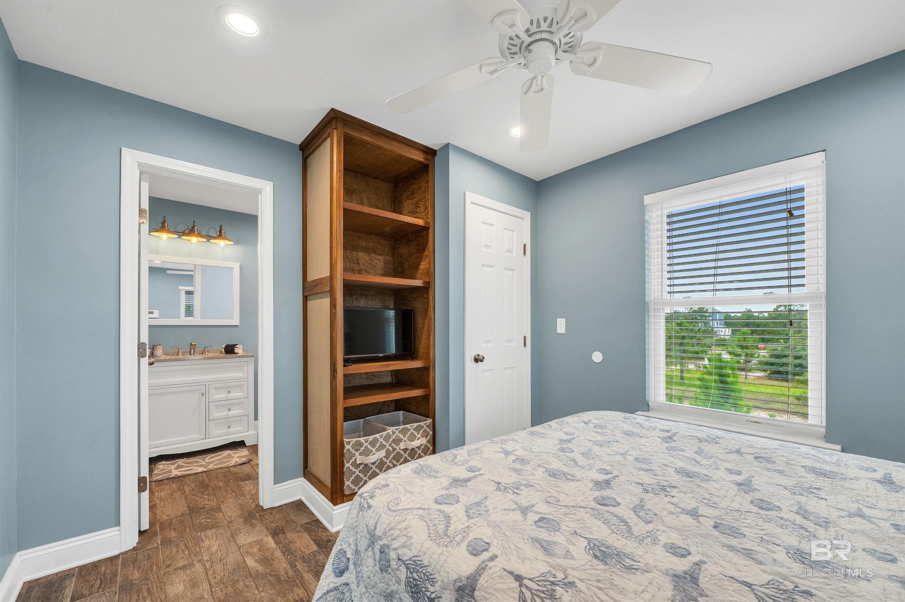 Gulf Shores, Alabama, 36542, United States, 3 Bedrooms Bedrooms, ,3 BathroomsBathrooms,Residential,For Sale,1984427