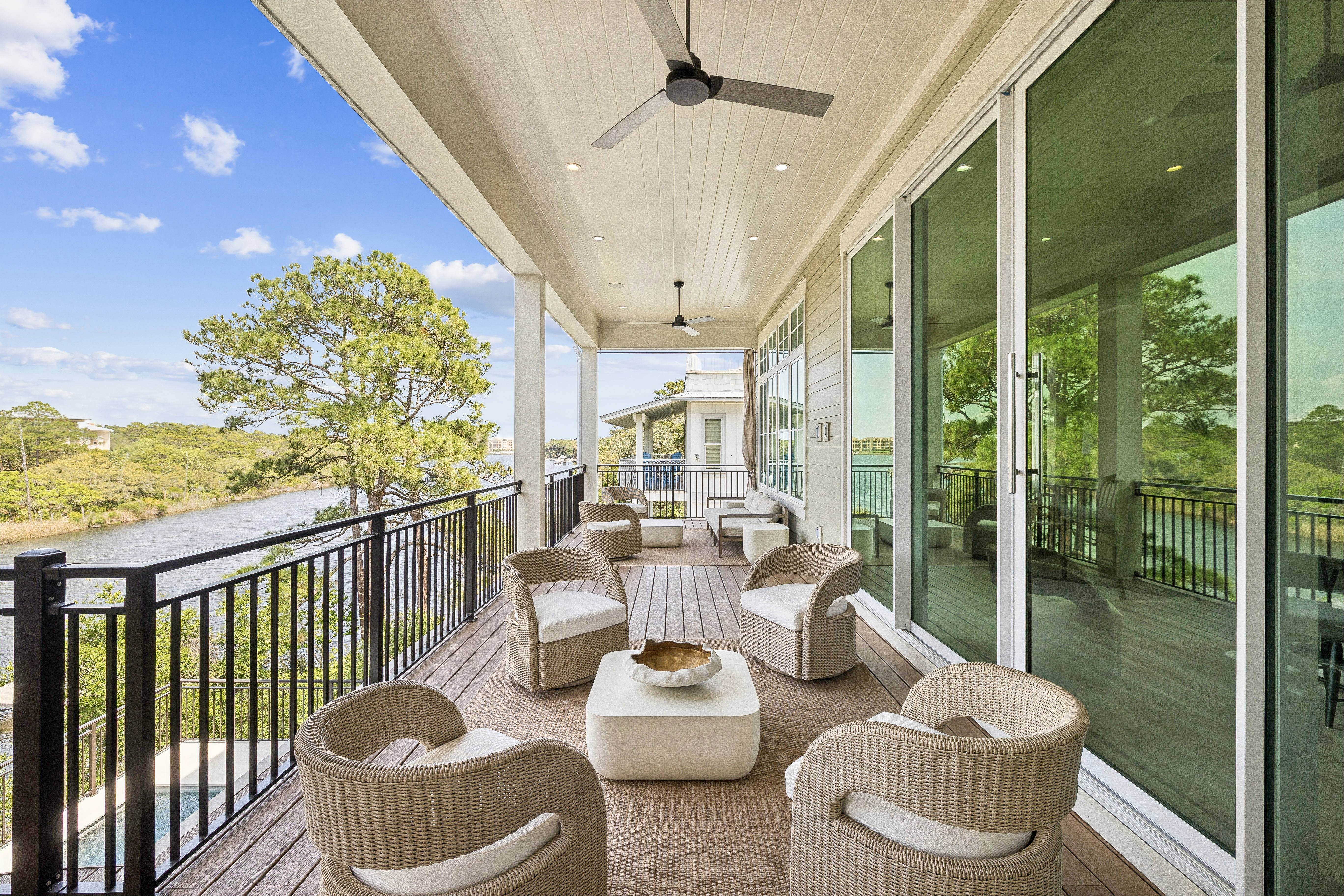  Waterfront Estate With New Dock On Big Redfish Lake - 物件實景