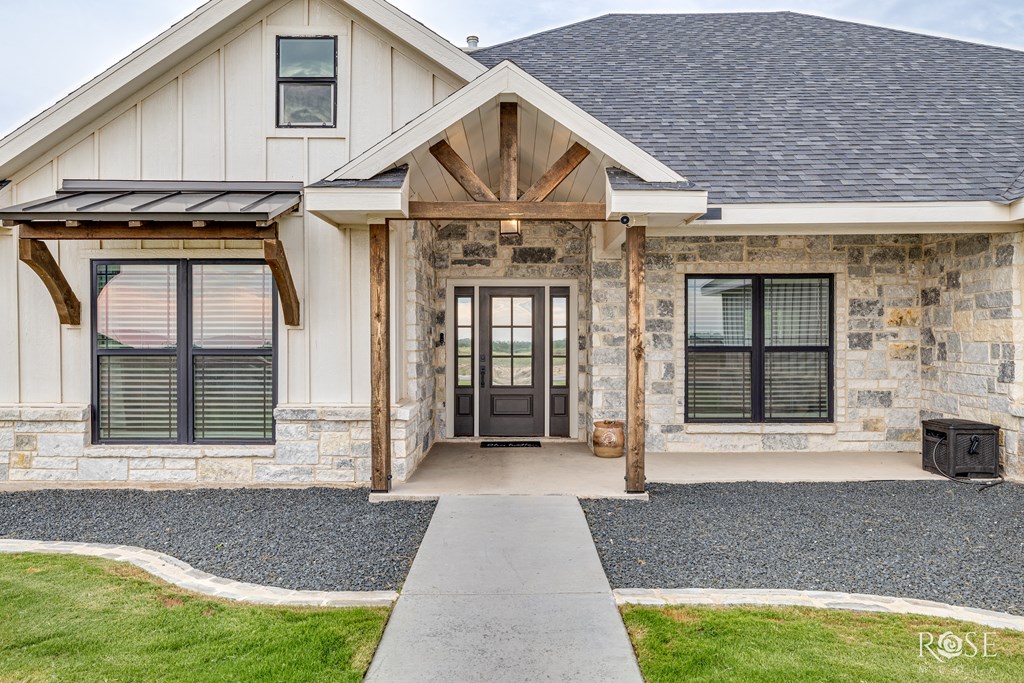San Angelo, Texas, 76904, United States, 4 Bedrooms Bedrooms, ,3 BathroomsBathrooms,Residential,For Sale,1941771