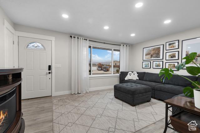 Riverton, Utah, 84065, United States, 6 Bedrooms Bedrooms, ,2 BathroomsBathrooms,Residential,For Sale,1982164