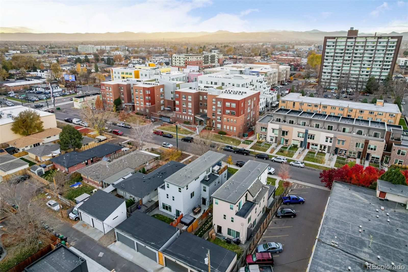 Denver, Colorado, 80204, United States, 3 Bedrooms Bedrooms, ,1 BathroomBathrooms,Residential,For Sale,1990930