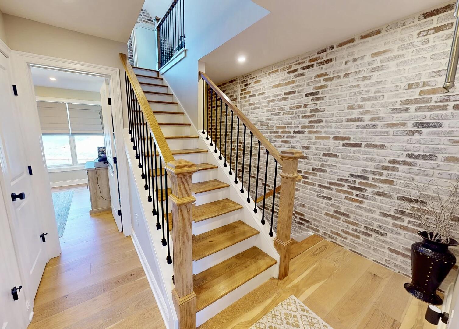 Plattsburgh, New York, 12901, United States, 2 Bedrooms Bedrooms, ,4 BathroomsBathrooms,Residential,For Sale,2048492