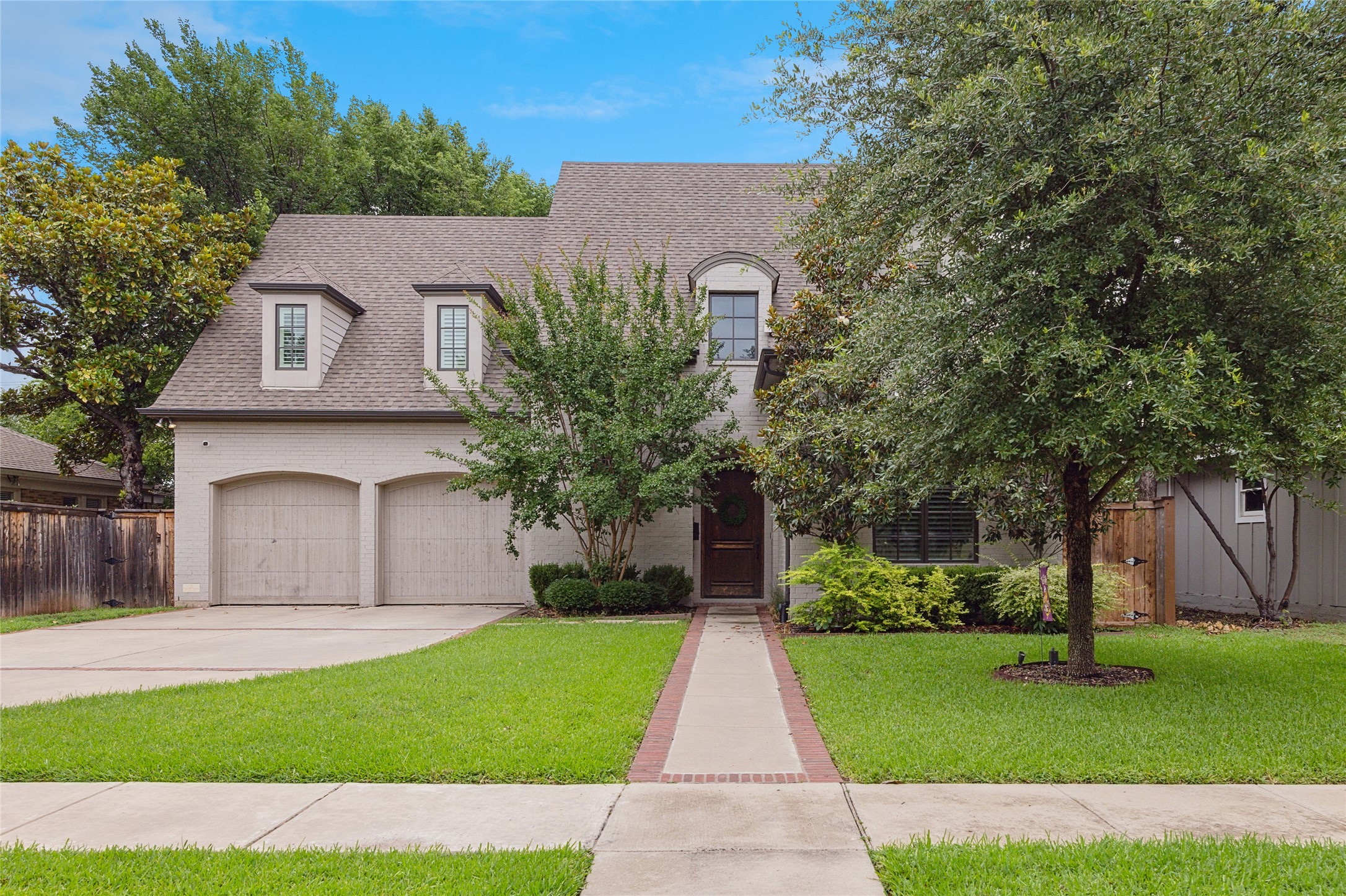 Fort Worth, Texas, 76109, United States, 5 Bedrooms Bedrooms, ,5 BathroomsBathrooms,Residential,For Sale,1866659