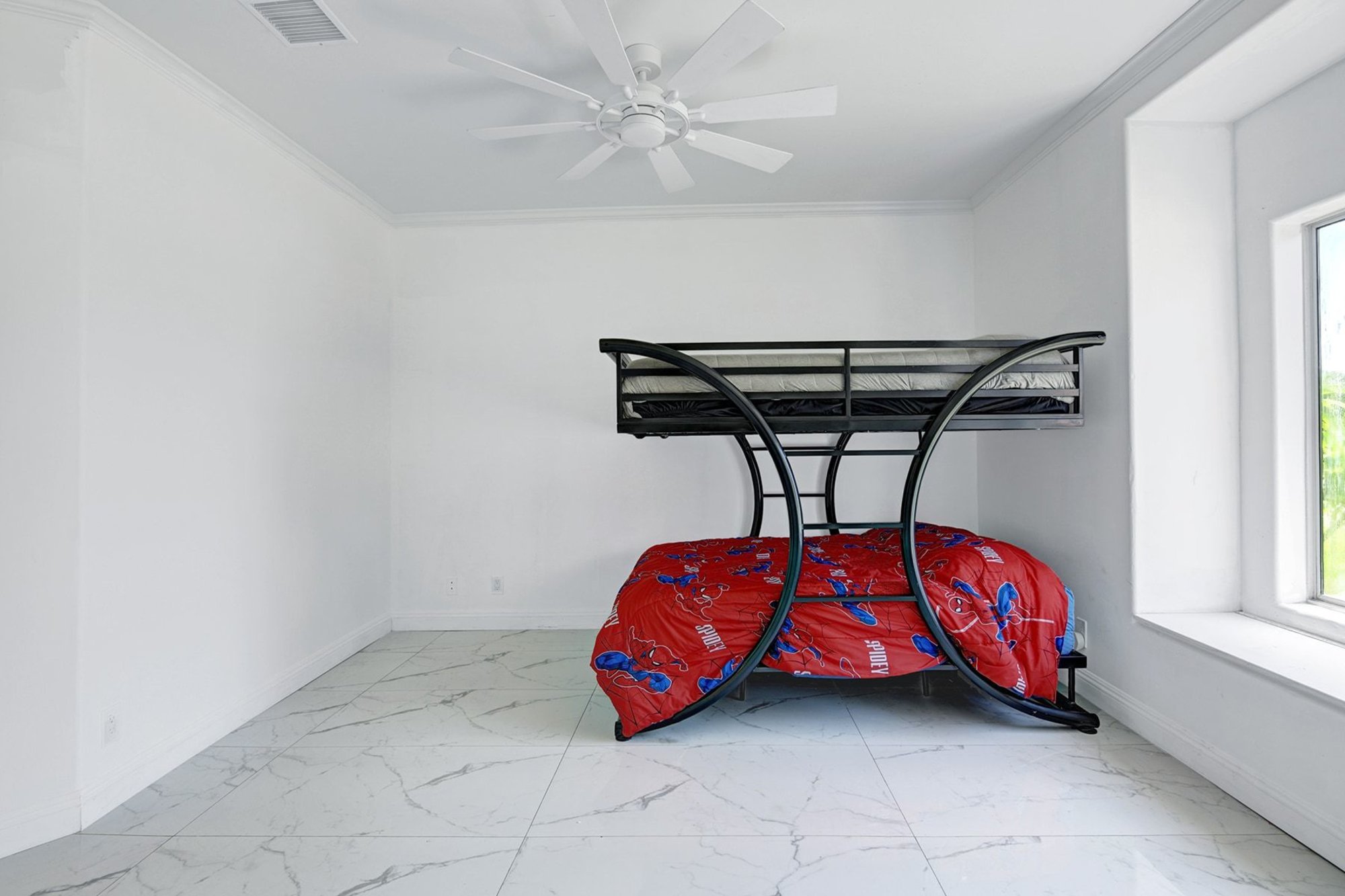  Custom Home with Owned Solar in Bermuda Dunes CC - 物件實景