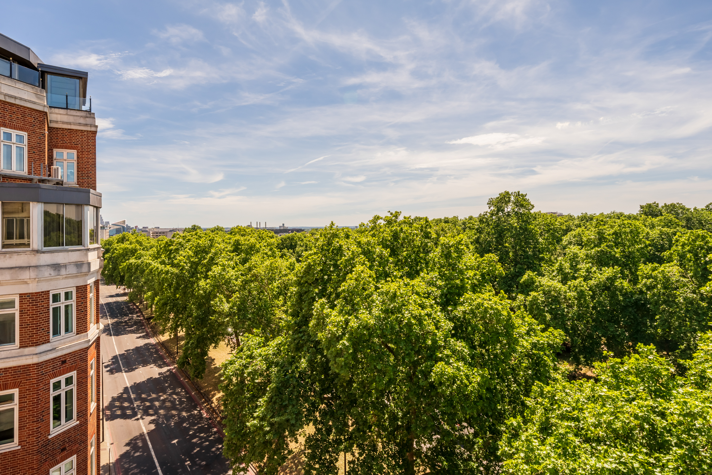  Four apartments across two floors of Aldford House, overlooking Hyde Park - 物件實景