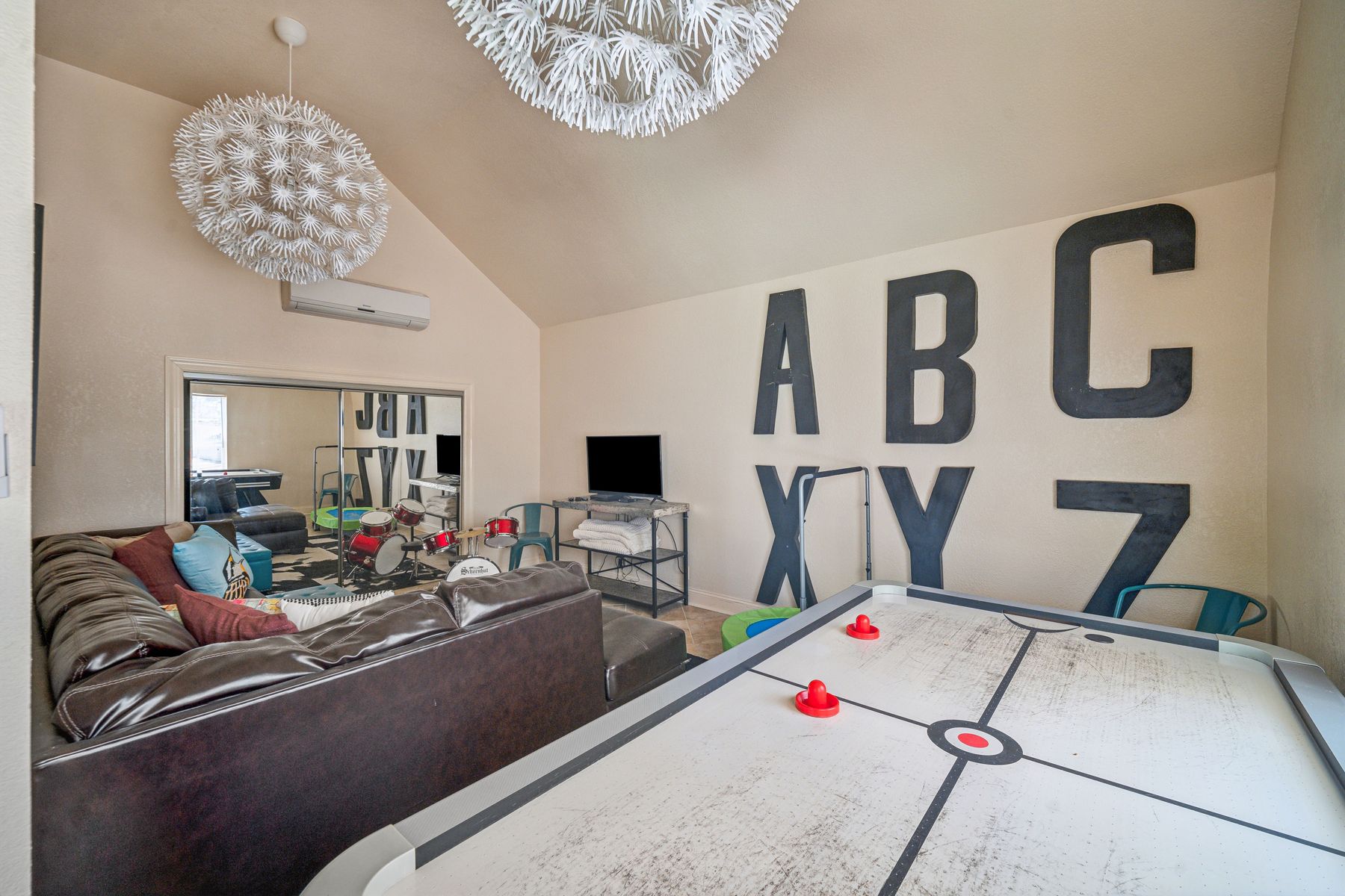  2251 S Saint Louis Avenue, Tulsa, OK, 74114 - 物件實景