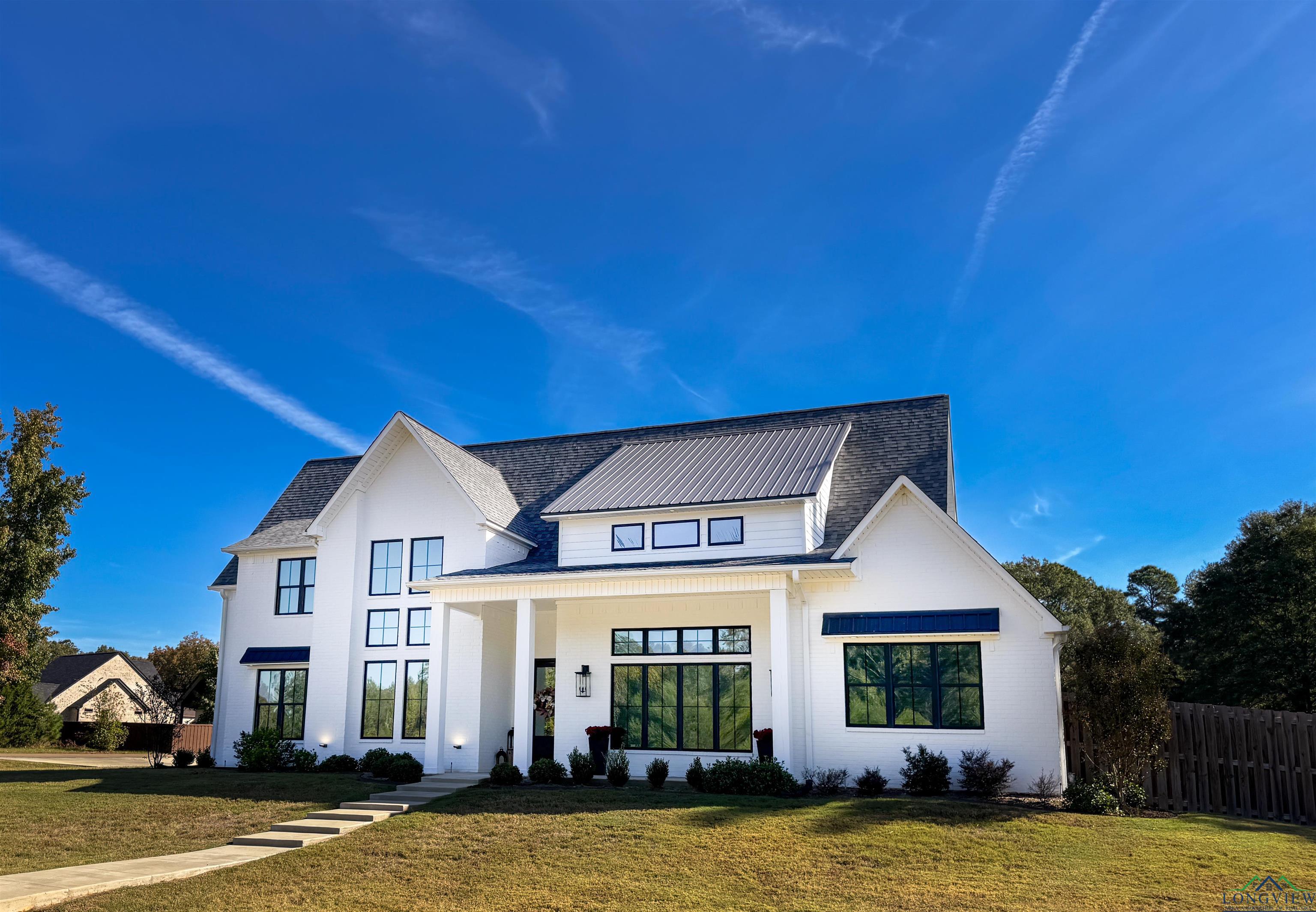 Texarkana, Texas, 75503, United States, 4 Bedrooms Bedrooms, ,4 BathroomsBathrooms,Residential,For Sale,1980394