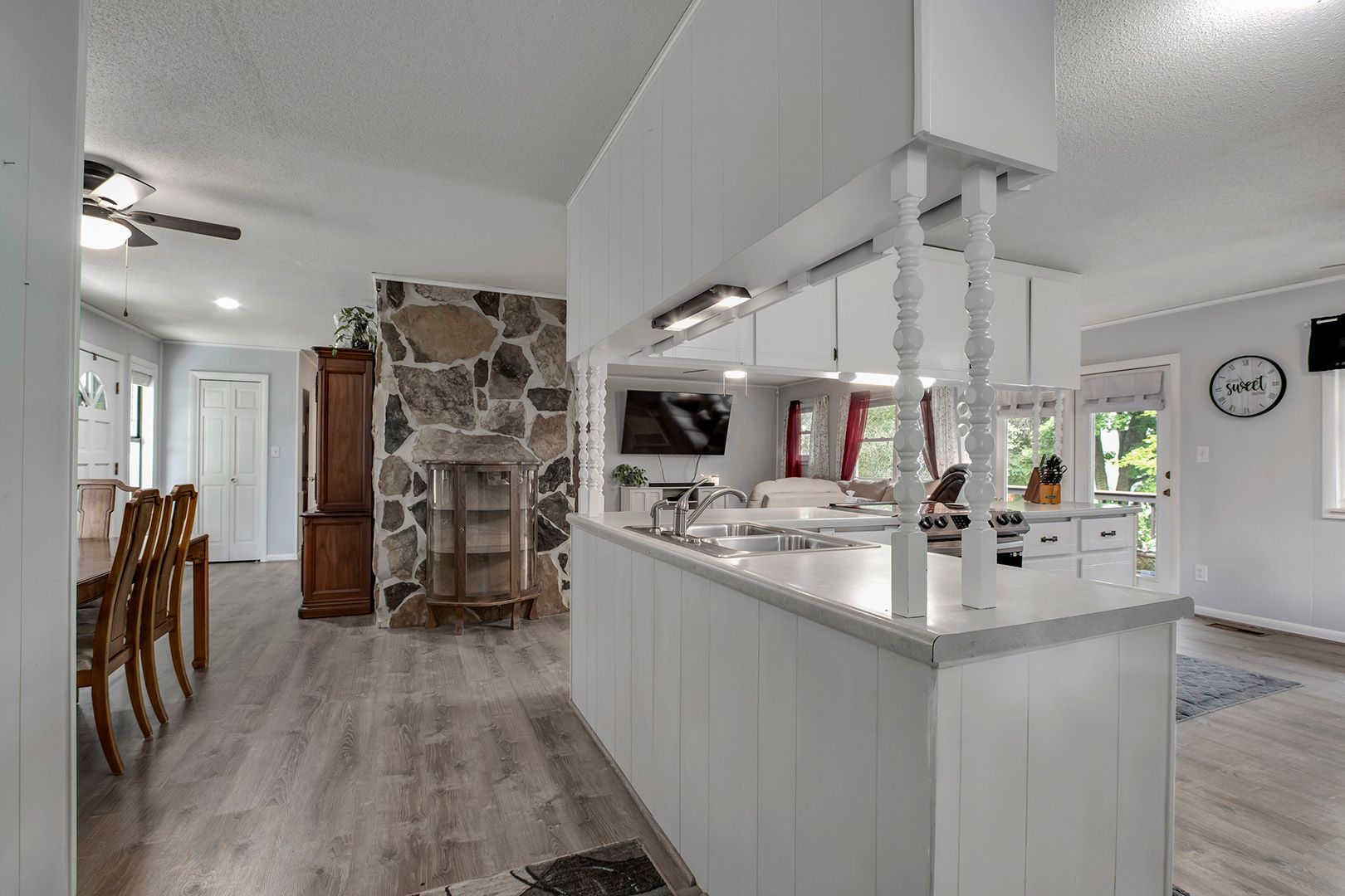 Harriman, Tennessee, 37748, United States, 3 Bedrooms Bedrooms, ,3 BathroomsBathrooms,Residential,For Sale,2011405