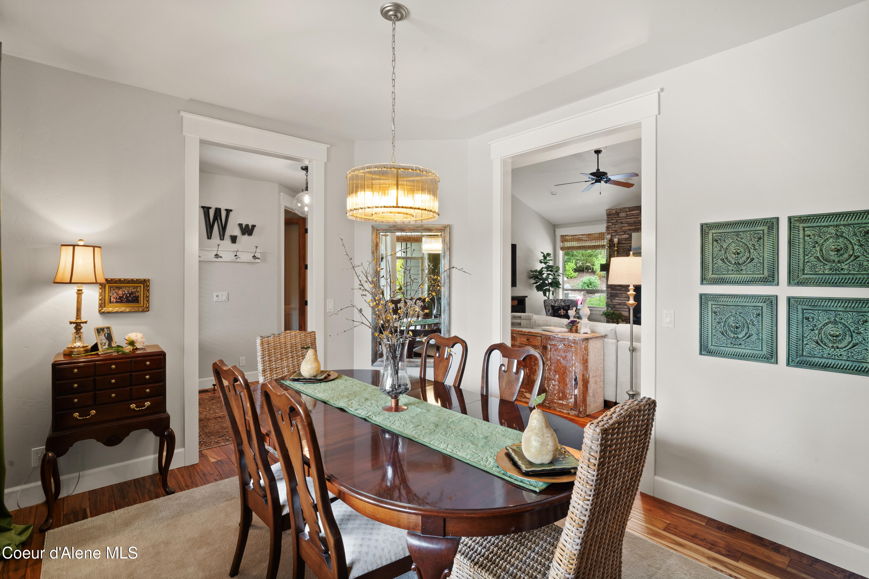 Coeur d'Alene, Idaho, 83815, United States, 5 Bedrooms Bedrooms, ,4 BathroomsBathrooms,Residential,For Sale,2048634