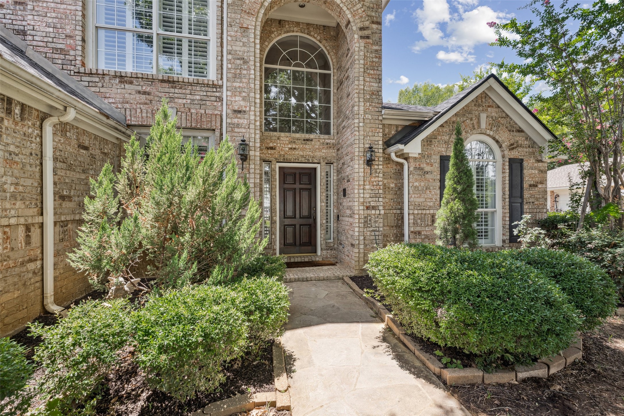 Southlake, Texas, 76092, United States, 4 Bedrooms Bedrooms, ,4 BathroomsBathrooms,Residential,For Sale,1883511