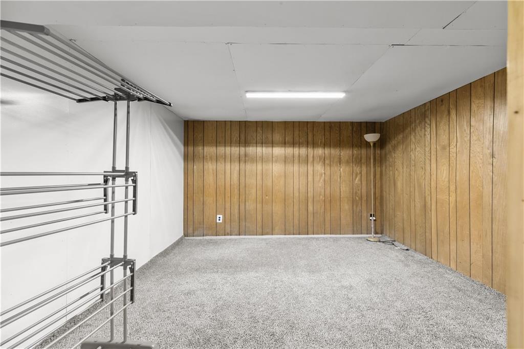 North Kingstown, Rhode Island, 02852, United States, 3 Bedrooms Bedrooms, ,2 BathroomsBathrooms,Residential,For Sale,1976998