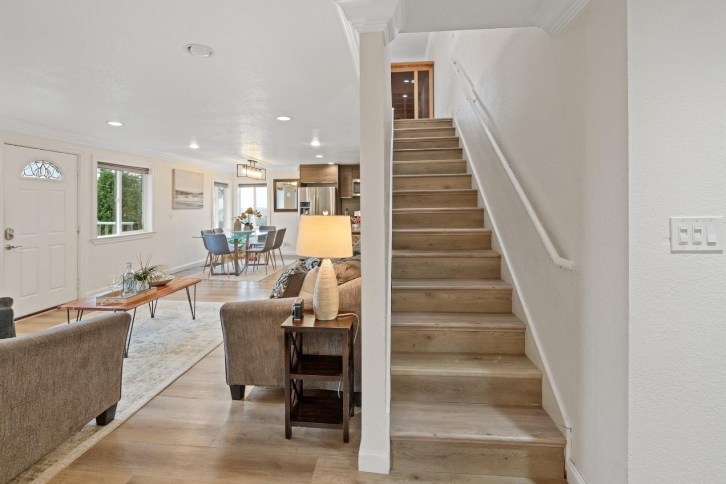 Pacifica, California, 94044, United States, 4 Bedrooms Bedrooms, ,5 BathroomsBathrooms,Residential,For Sale,1988346