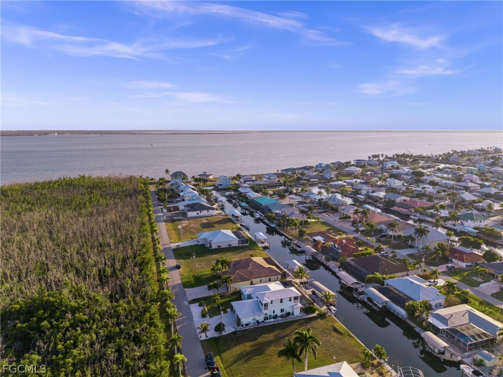 St James City, Florida, 33956, United States, 4 Bedrooms Bedrooms, ,4 BathroomsBathrooms,Residential,For Sale,2018971