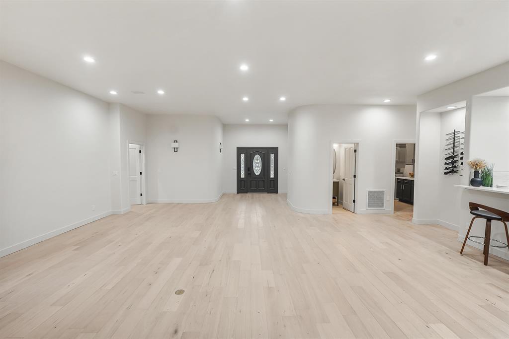 Durango, Colorado, 81301, United States, 3 Bedrooms Bedrooms, ,2 BathroomsBathrooms,Residential,For Sale,1989525