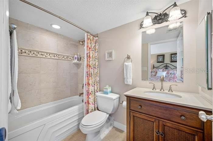 CLEARWATER BEACH, Florida, 33767, United States, 2 Bedrooms Bedrooms, ,2 BathroomsBathrooms,Residential,For Sale,1914241