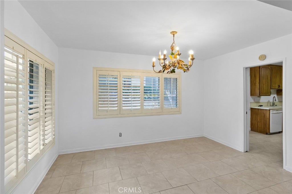 395 S Oakland Avenue #101, Pasadena, California, 91101, United States, 3 Bedrooms Bedrooms, ,2 BathroomsBathrooms,Residential,For Sale,395 S Oakland Avenue #101,1679345