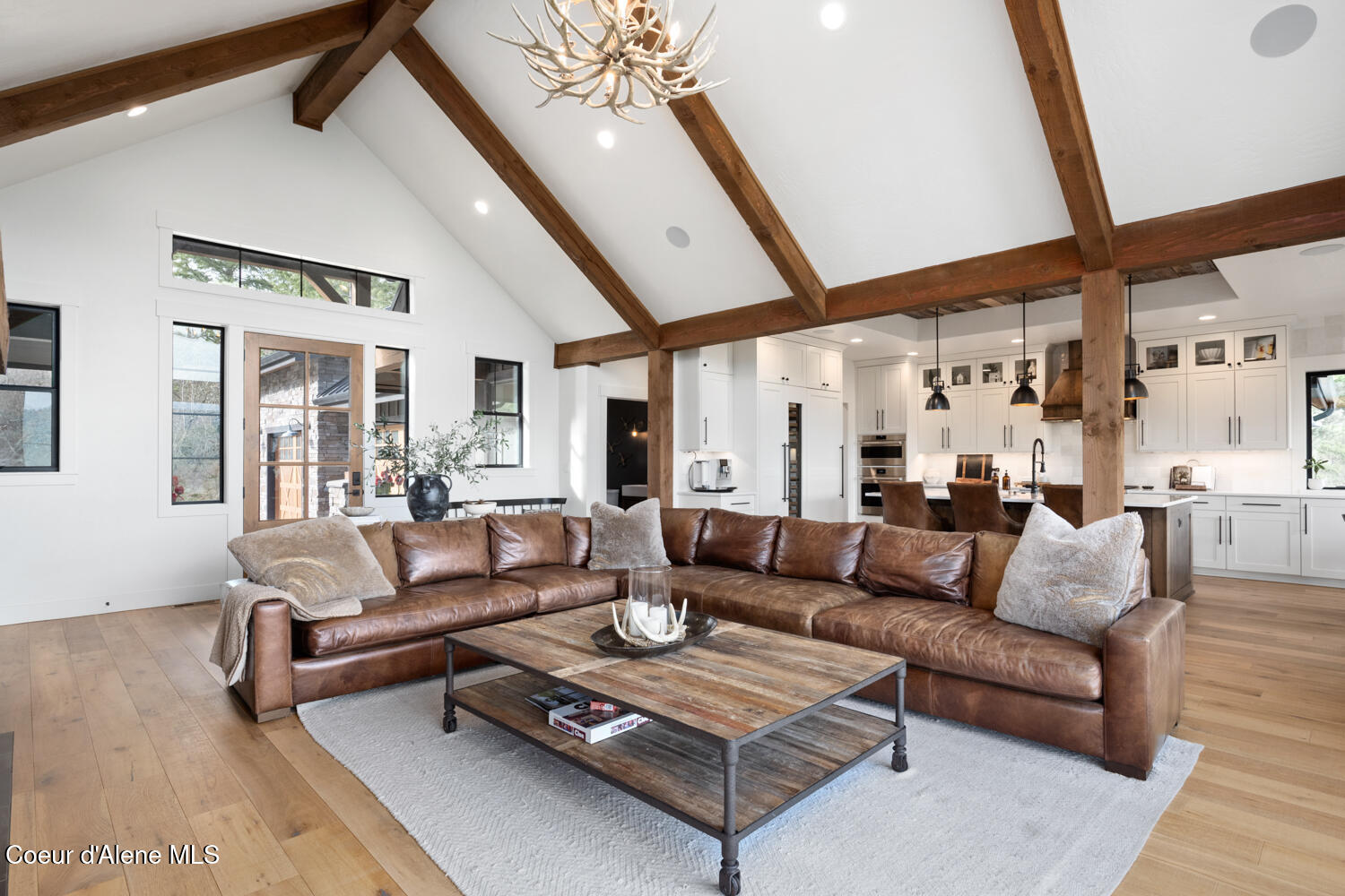Coeur d'Alene, Idaho, 83814, United States, 4 Bedrooms Bedrooms, ,4 BathroomsBathrooms,Residential,For Sale,2044765