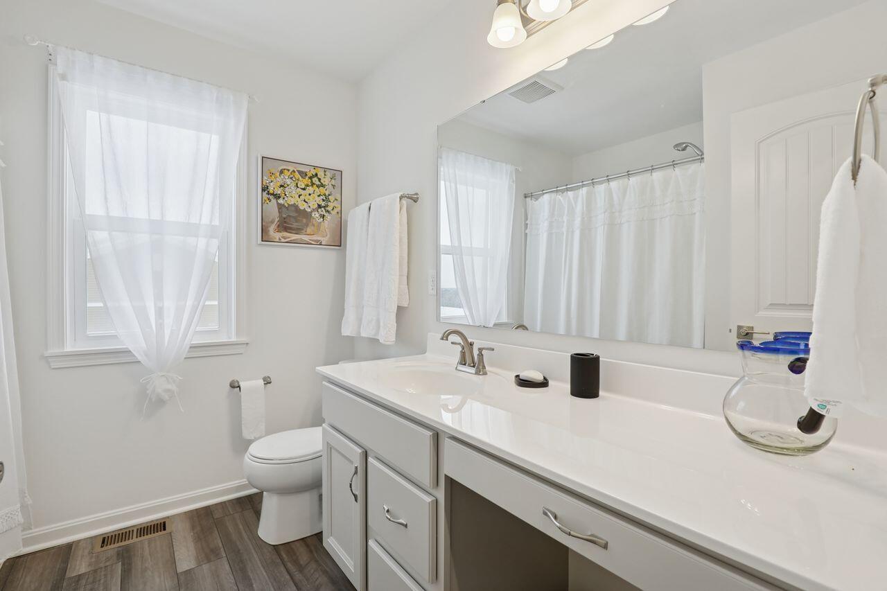 Covington, Kentucky, 41017, United States, 3 Bedrooms Bedrooms, ,3 BathroomsBathrooms,Residential,For Sale,2002248