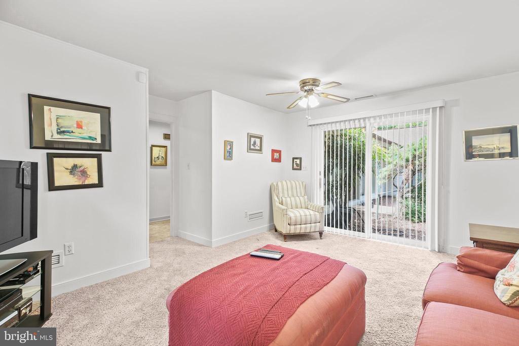 Fredericksburg, Virginia, 22401, United States, 4 Bedrooms Bedrooms, ,4 BathroomsBathrooms,Residential,For Sale,1917232
