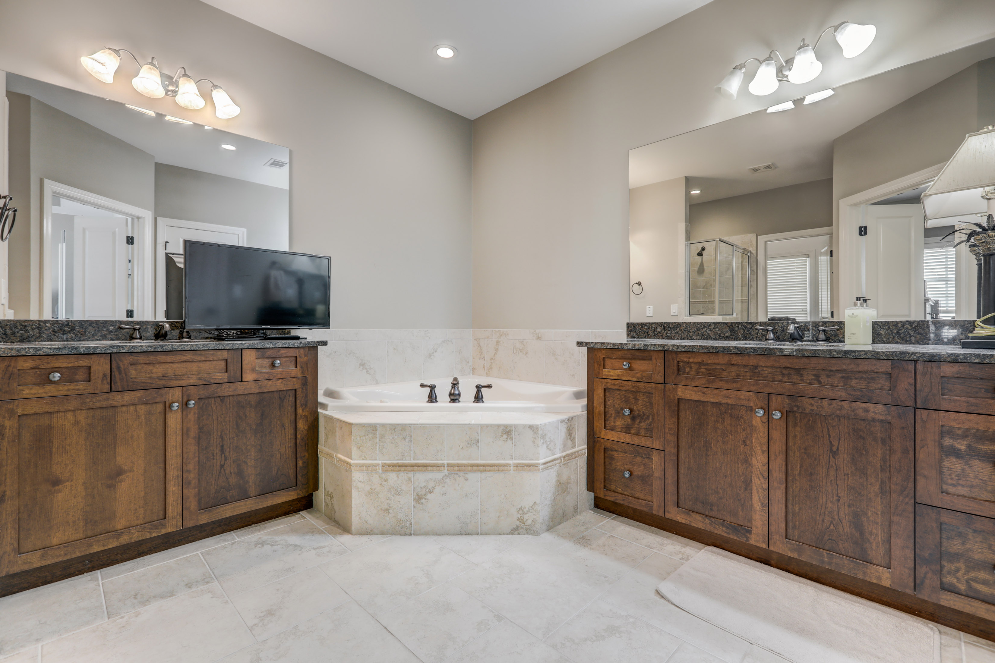  Exceptional End Unit Townhome in a Prime Smyrna Location - 物件實景