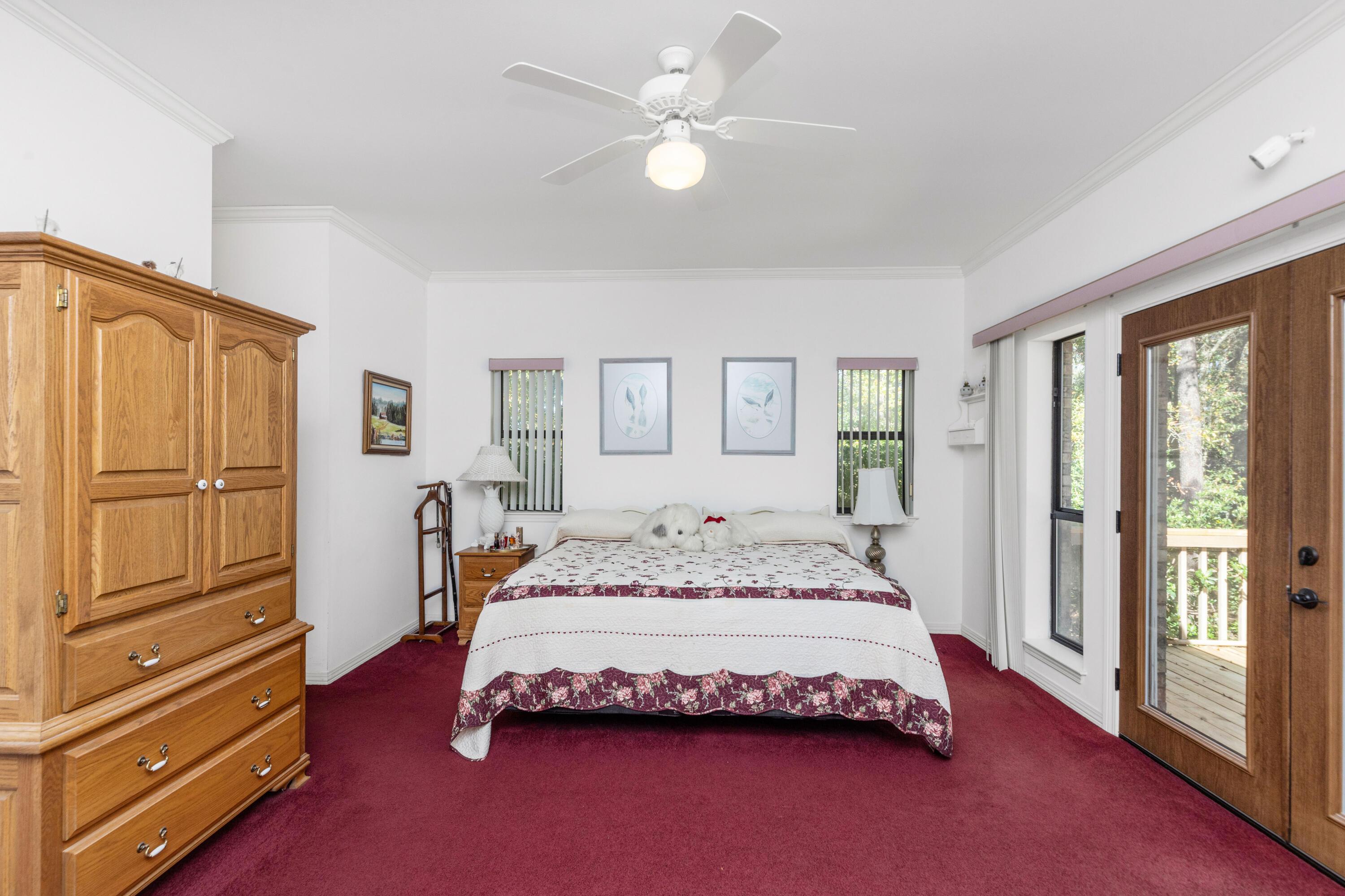 Niceville, Florida, 32578, United States, 5 Bedrooms Bedrooms, ,5 BathroomsBathrooms,Residential,For Sale,1798337