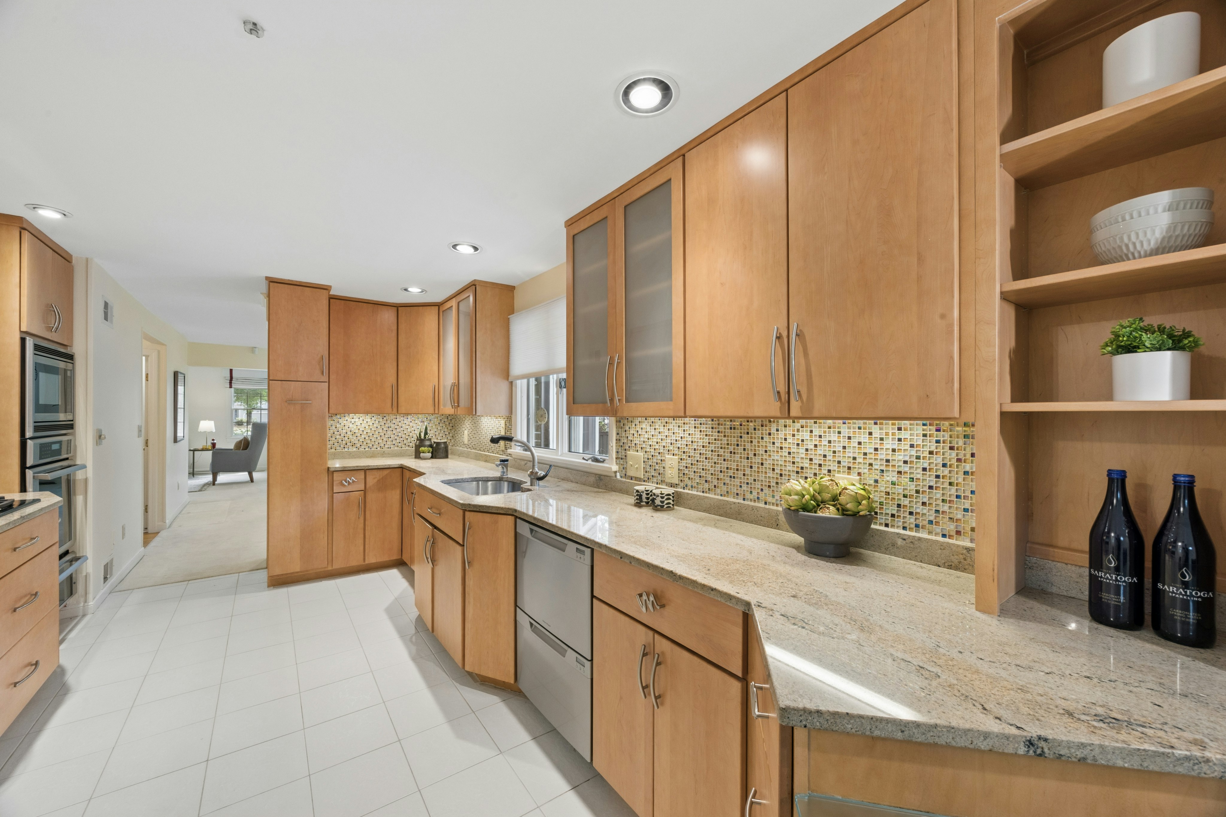  18 Lois Lane, Lexington, MA, 02420 - 物件實景