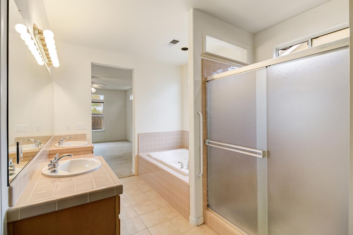 Ione, California, 95640, United States, 3 Bedrooms Bedrooms, ,2 BathroomsBathrooms,Residential,For Sale,1997452