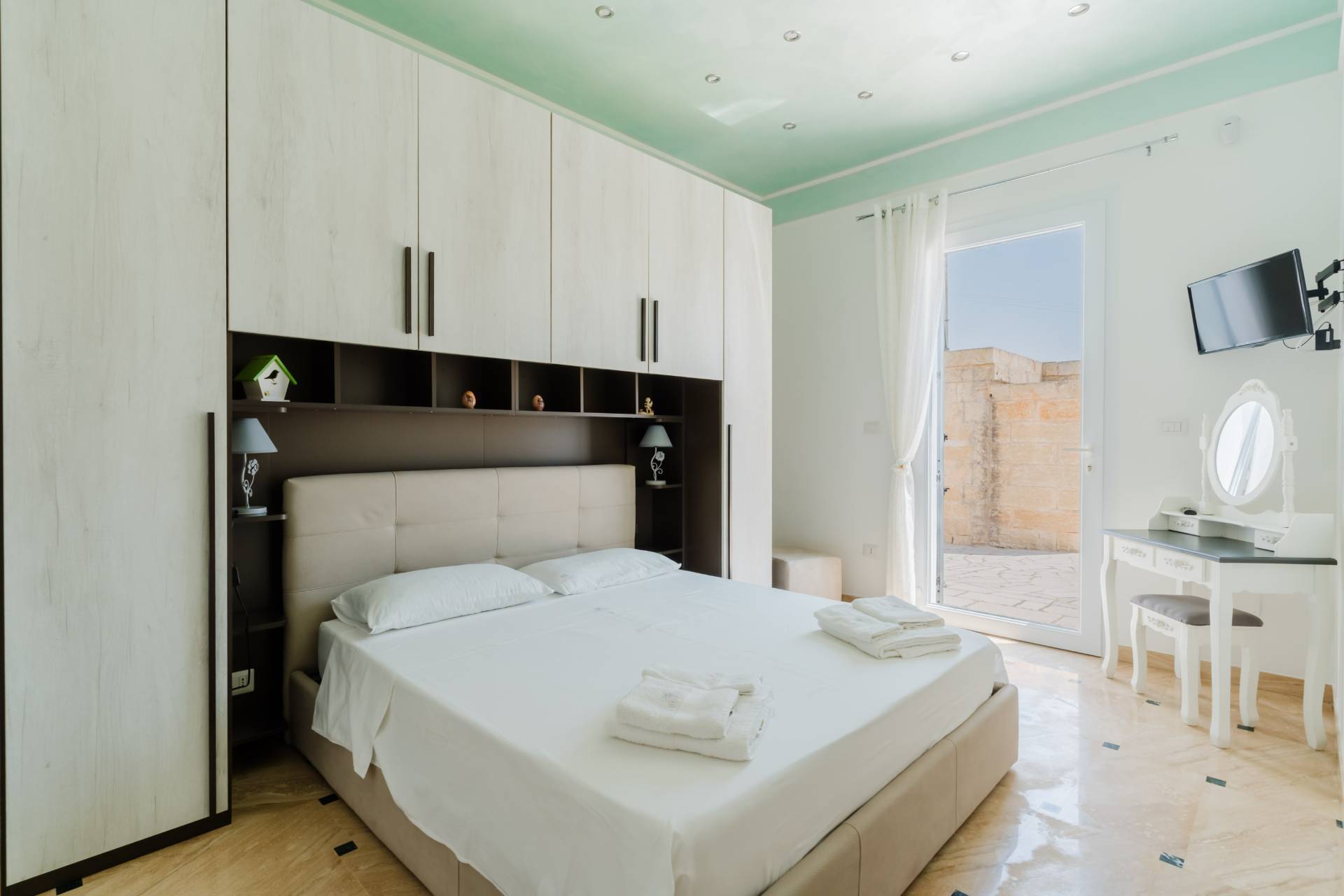 Ruffano, Lecce, 73049, IT, 4 Bedrooms Bedrooms, ,4 BathroomsBathrooms,Residential,For Sale,1892683