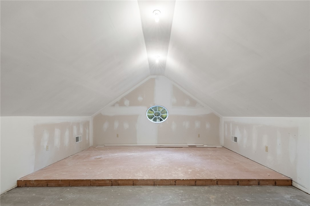 Harrison, Arkansas, 72601, United States, 4 Bedrooms Bedrooms, ,5 BathroomsBathrooms,Residential,For Sale,1989365