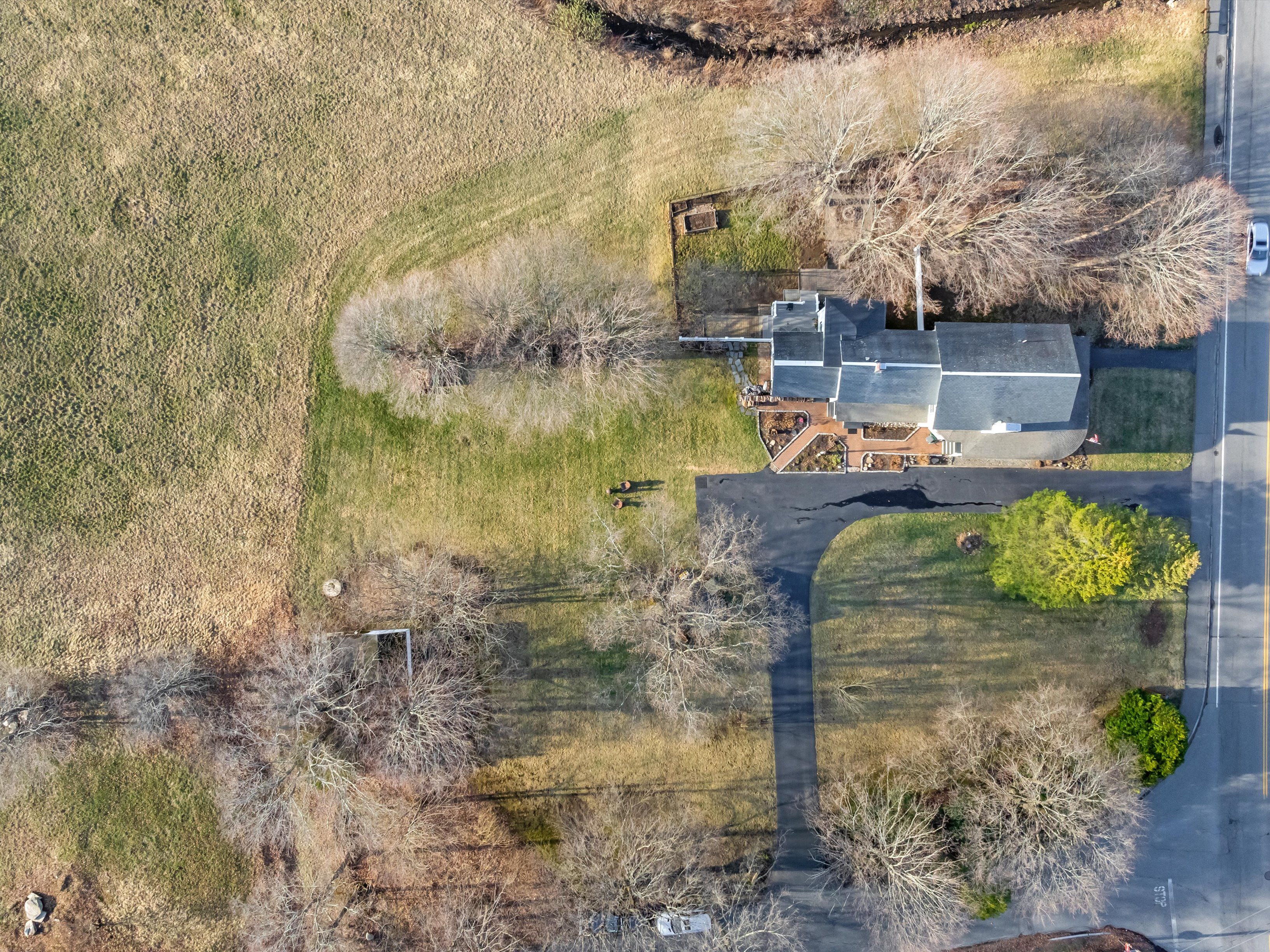  Antique Farmhouse with beautiful wrap-around porch - 物件實景