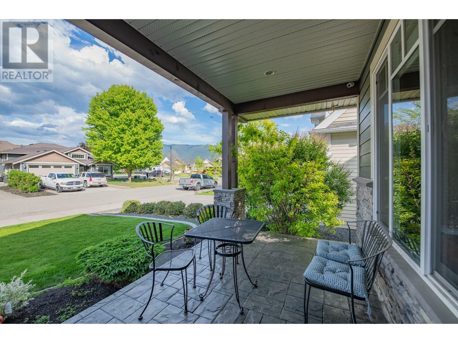 ARMSTRONG, British Columbia, V4Y 0X9, CA, 6 Bedrooms Bedrooms, ,3 BathroomsBathrooms,Residential,For Sale,1838697