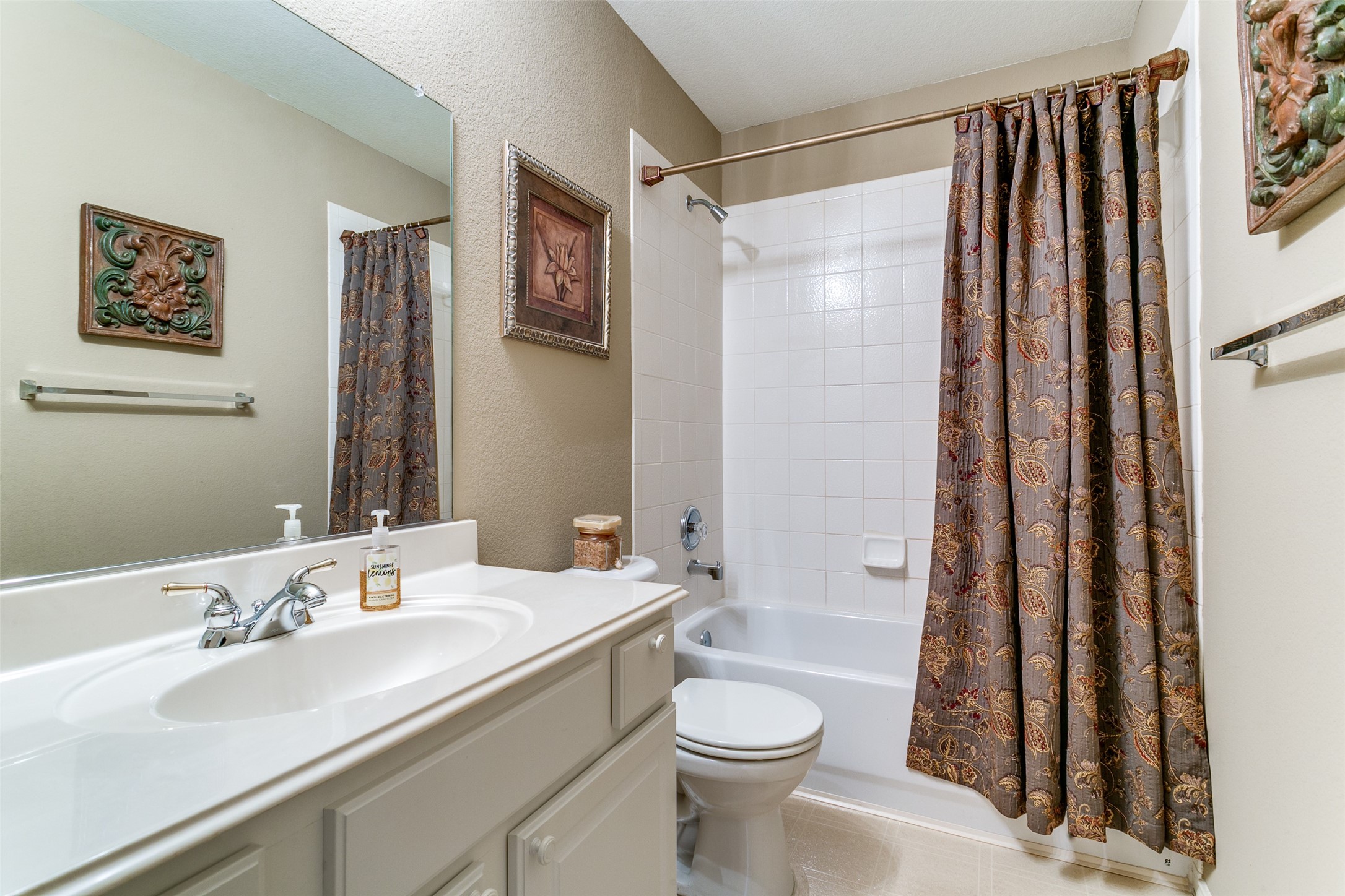 Corinth, Texas, 76208, United States, 4 Bedrooms Bedrooms, ,4 BathroomsBathrooms,Residential,For Sale,1839023