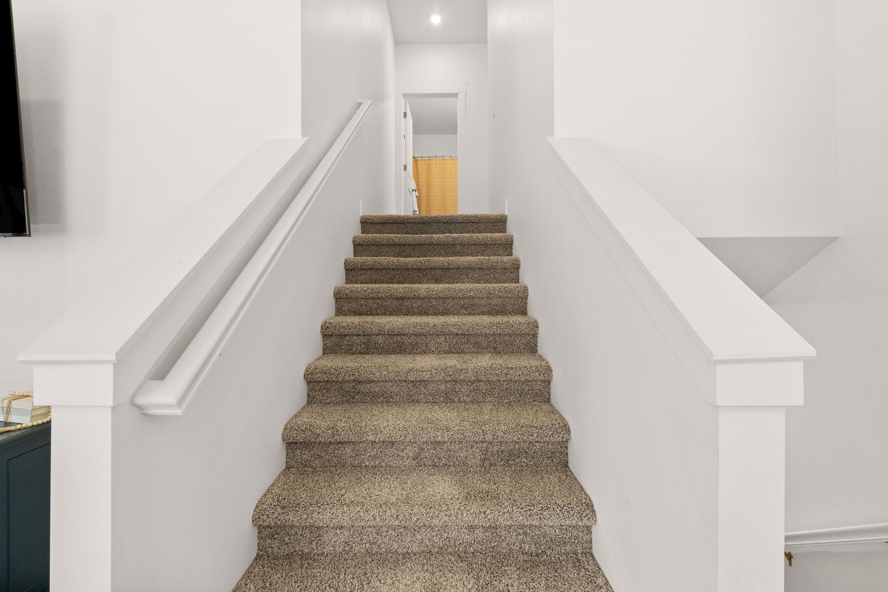  707 Thrice Loop - 物件實景